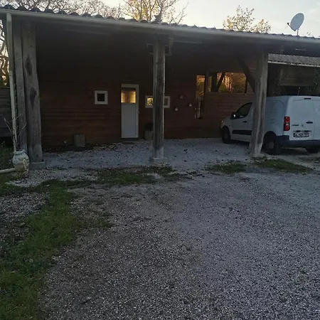 Gite Esprit Cabane Spacieux Avec Acces Spa Privatif Et Piscine De 2 A 10 Voyageurs Gasthuis 4*