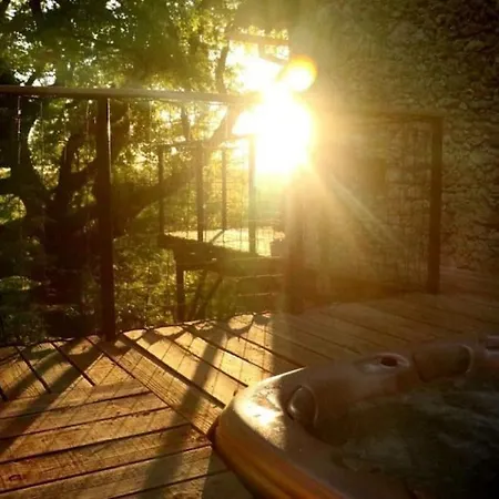 Gite Esprit Cabane Spacieux Avec Acces Spa Privatif Et Piscine De 2 A 10 Voyageurs Gasthuis