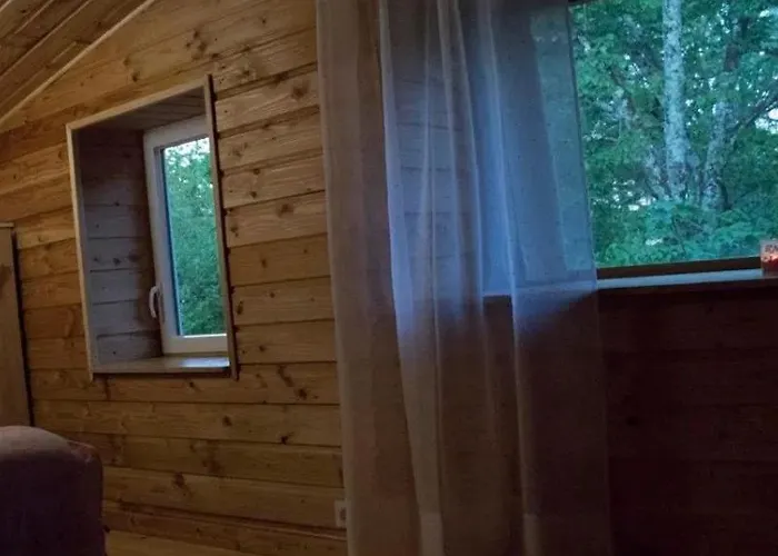 Pensión Gite Esprit Cabane 4*